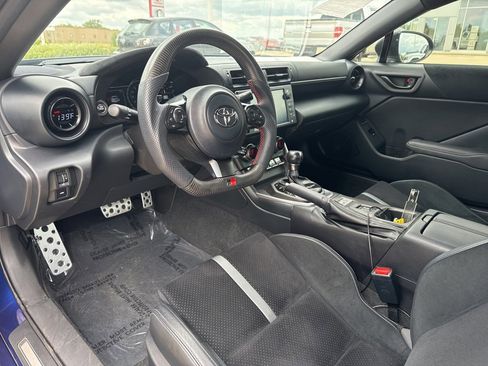 Used 2023 Toyota GR86 Premium w/ ALL Weather Mat Package (TMS) image 12