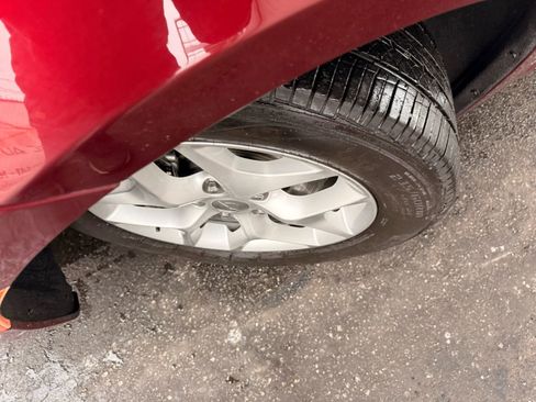 Used 2020 Chrysler Pacifica Touring-L image 38