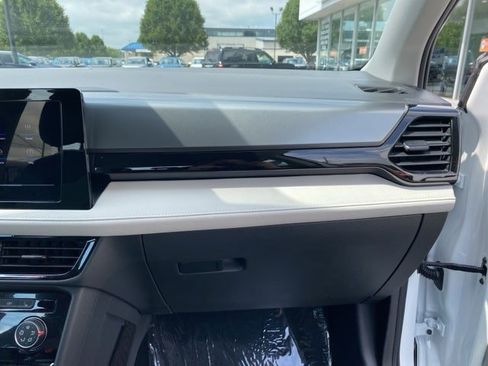 New 2025 Volkswagen Taos S image 50