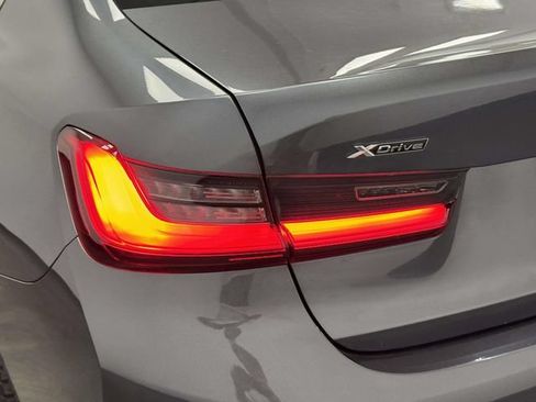 Used 2019 BMW 330i xDrive Sedan w/ Premium Package AWD/4WD image 24