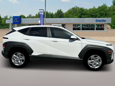 New 2026 Hyundai Kona SE AWD/4WD image 9