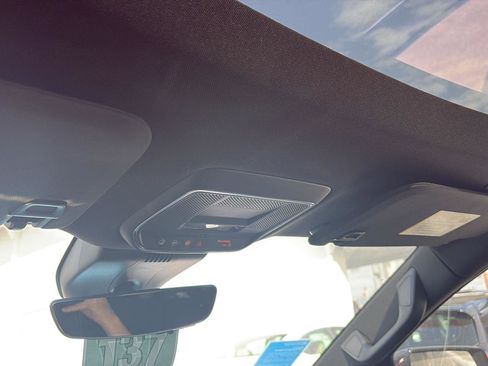 Used 2024 GMC Sierra EV Denali image 29