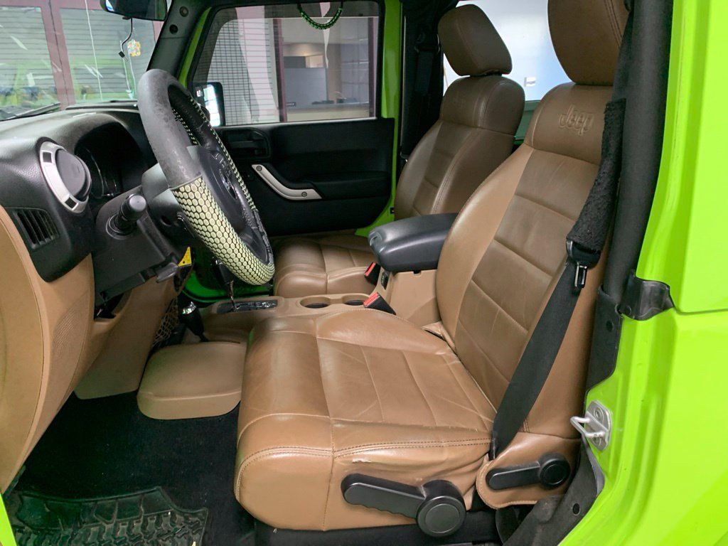 Used 2012 Jeep Wrangler Sahara w/ Connectivity Group AWD/4WD image 6
