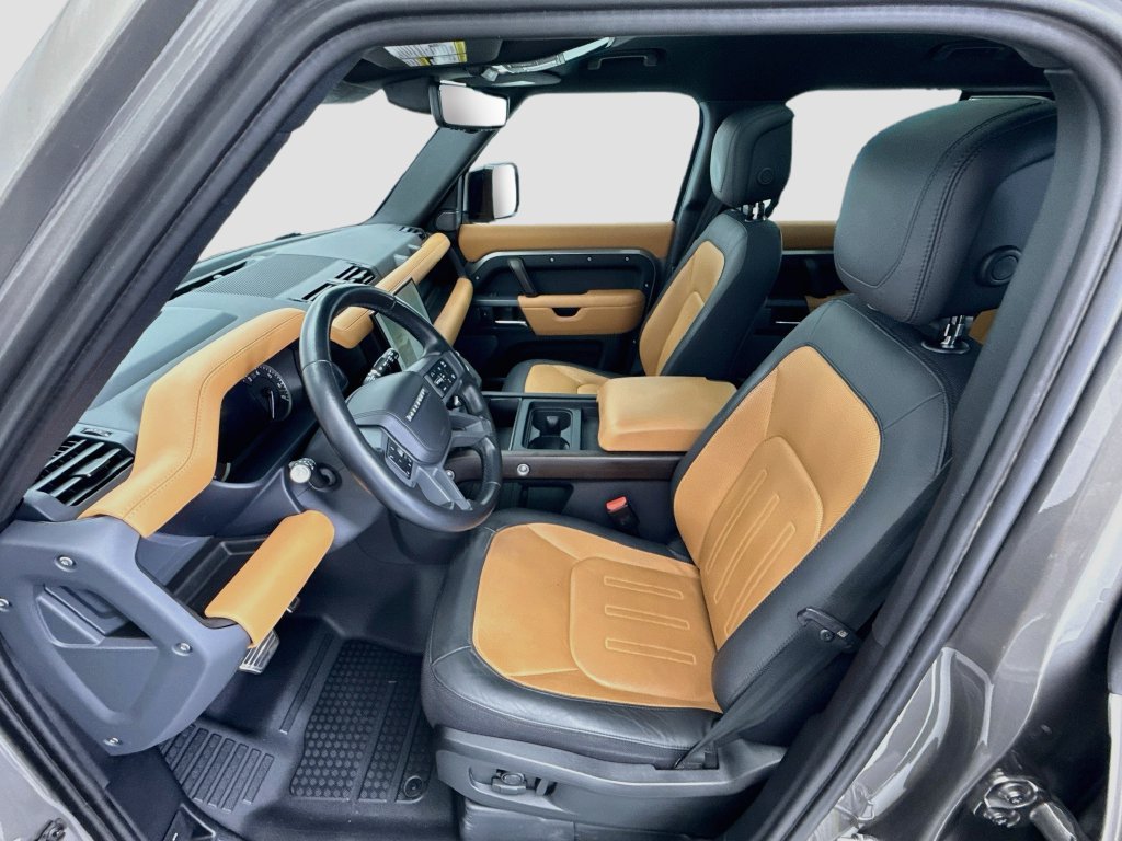 Used 2023 Land Rover Defender 110 X AWD/4WD image 18