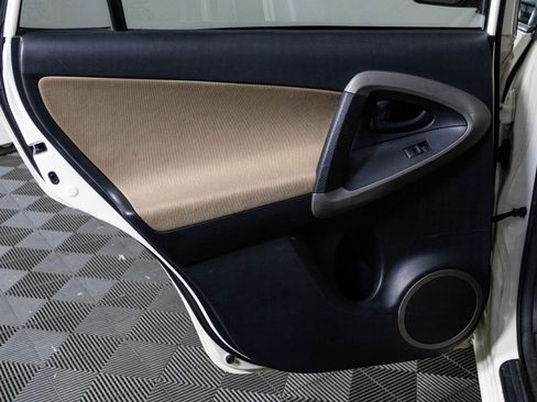 Used 2007 Toyota RAV4 4WD image 28