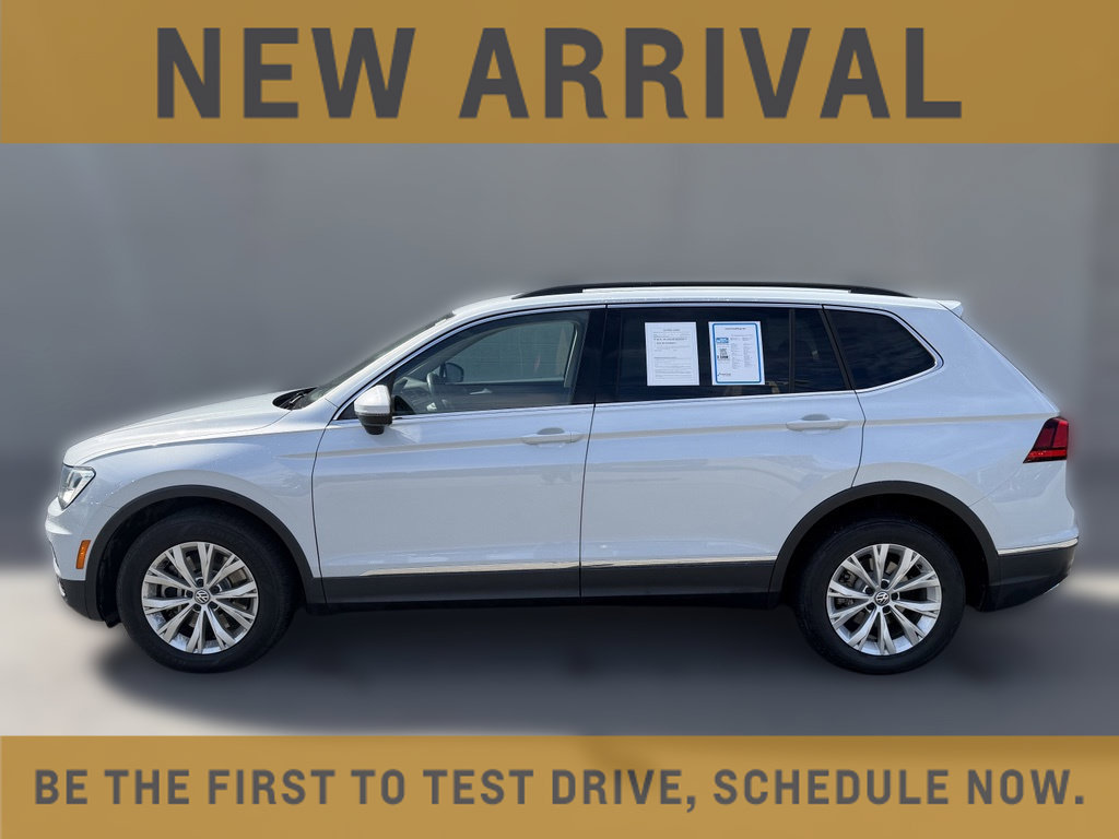Used 2018 Volkswagen Tiguan SE w/ 3rd Row Seat Package AWD/4WD image 2