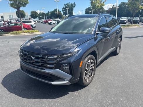 Used 2025 Hyundai Tucson Limited AWD/4WD image 4