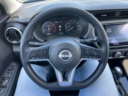 Used 2024 Nissan Kicks SV w/ Interior Electronics Package FWD image 20