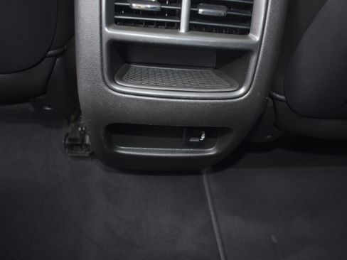 Used 2017 Cadillac XT5 Luxury image 25