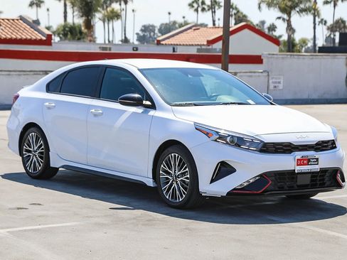 Used 2023 Kia Forte GT-Line w/ GT-Line Technology Package FWD image 4