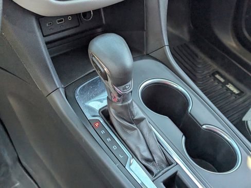 Used 2022 Chevrolet Equinox LS w/ LS Convenience Package image 30