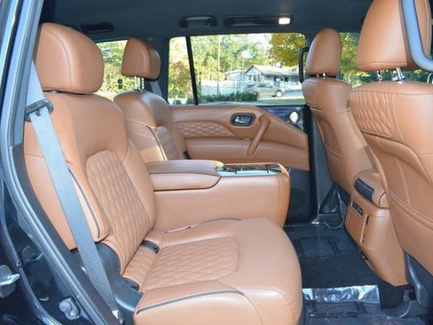Used 2024 INFINITI QX80 Sensory image 22