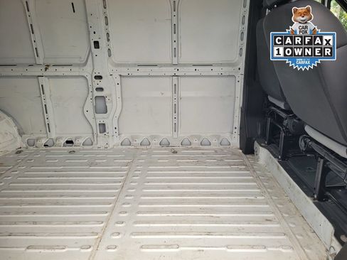 Used 2025 RAM ProMaster 2500 w/ Convenience Group FWD image 10