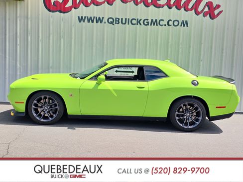 Used 2023 Dodge Challenger R/T Scat Pack RWD image 5
