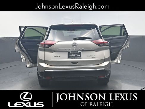 Used 2024 Nissan Rogue Platinum w/ Platinum Premium Package image 25