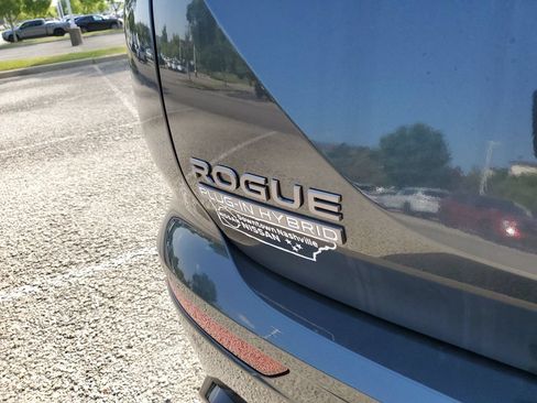 New 2026 Nissan Rogue SL AWD/4WD image 7