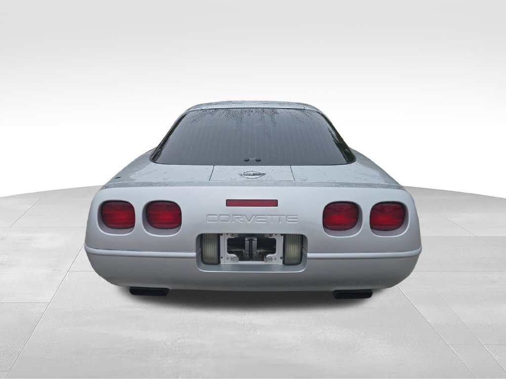 Used 1996 Chevrolet Corvette Coupe RWD image 7