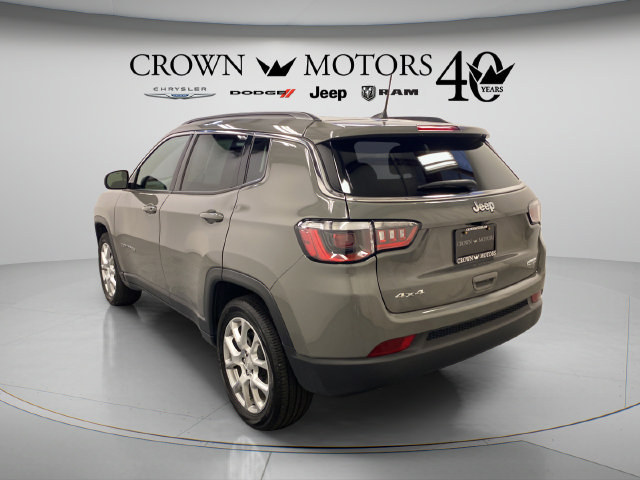Used 2023 Jeep Compass Latitude AWD/4WD image 12