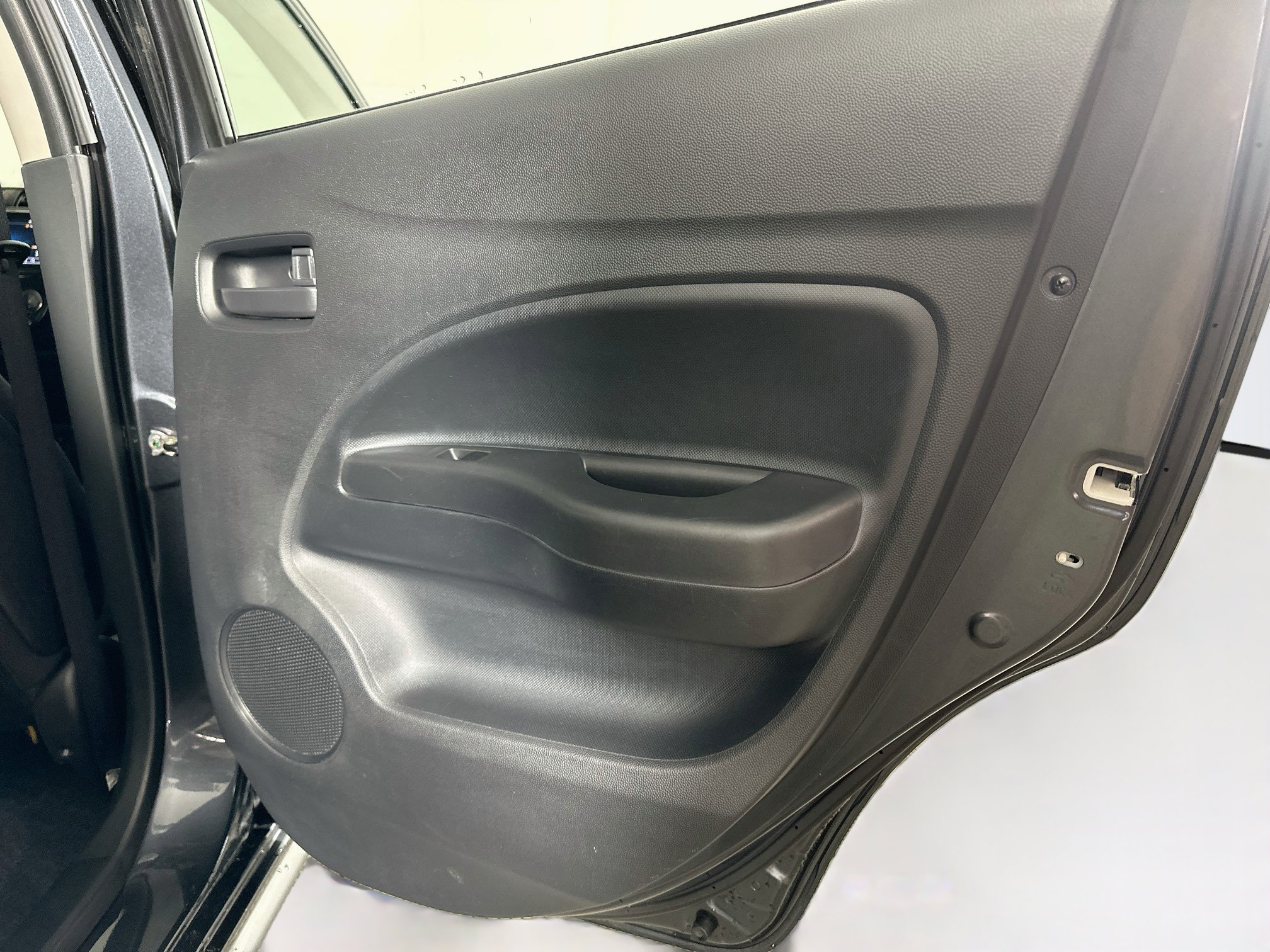 Used 2024 Mitsubishi Mirage ES FWD image 27