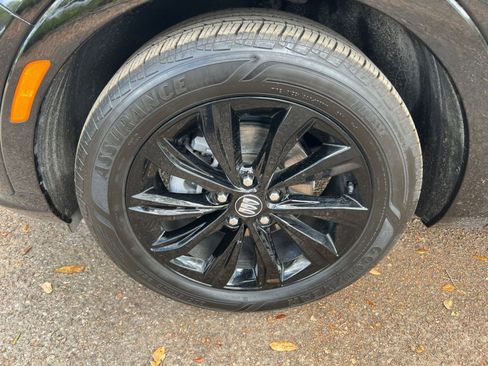 Used 2025 Buick Envista Sport Touring image 25