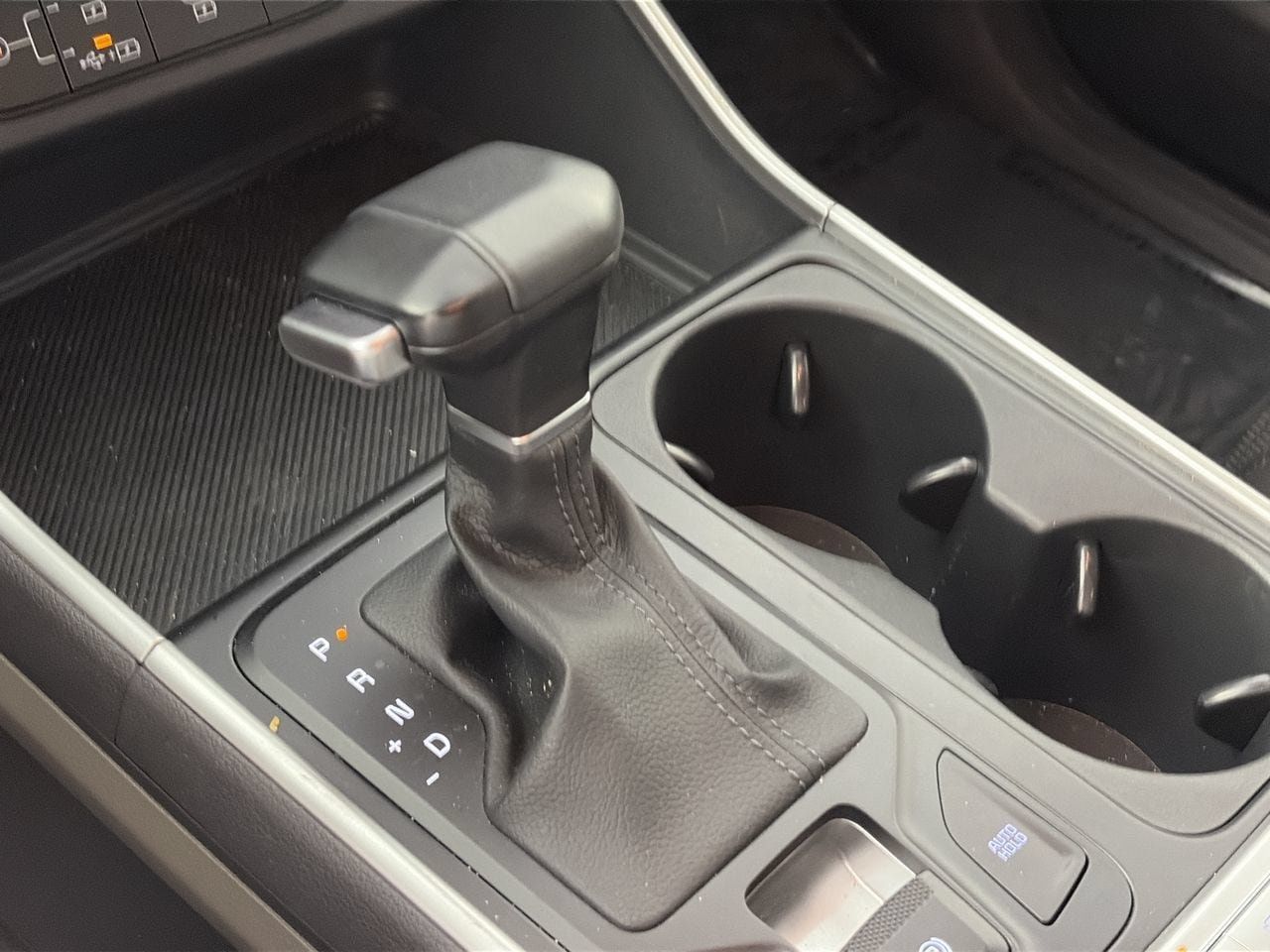 Used 2026 Kia Carnival FWD image 13