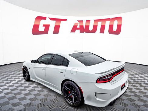 Used 2019 Dodge Charger SRT Hellcat w/ Navigation & Travel Group image 5