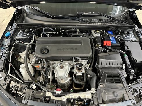 Used 2025 Honda Civic Sport image 32
