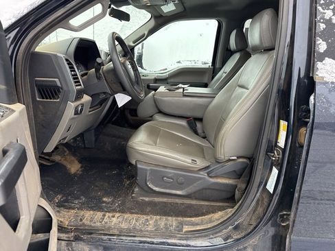 Used 2022 Ford F350 XLT w/ XLT Premium Package image 12