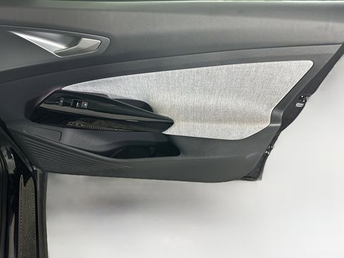 Used 2023 Volkswagen ID.4 Pro image 30