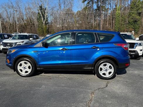 Used 2017 Ford Escape S image 6