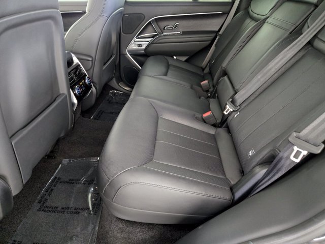 Used 2023 Land Rover Range Rover SE AWD/4WD image 5