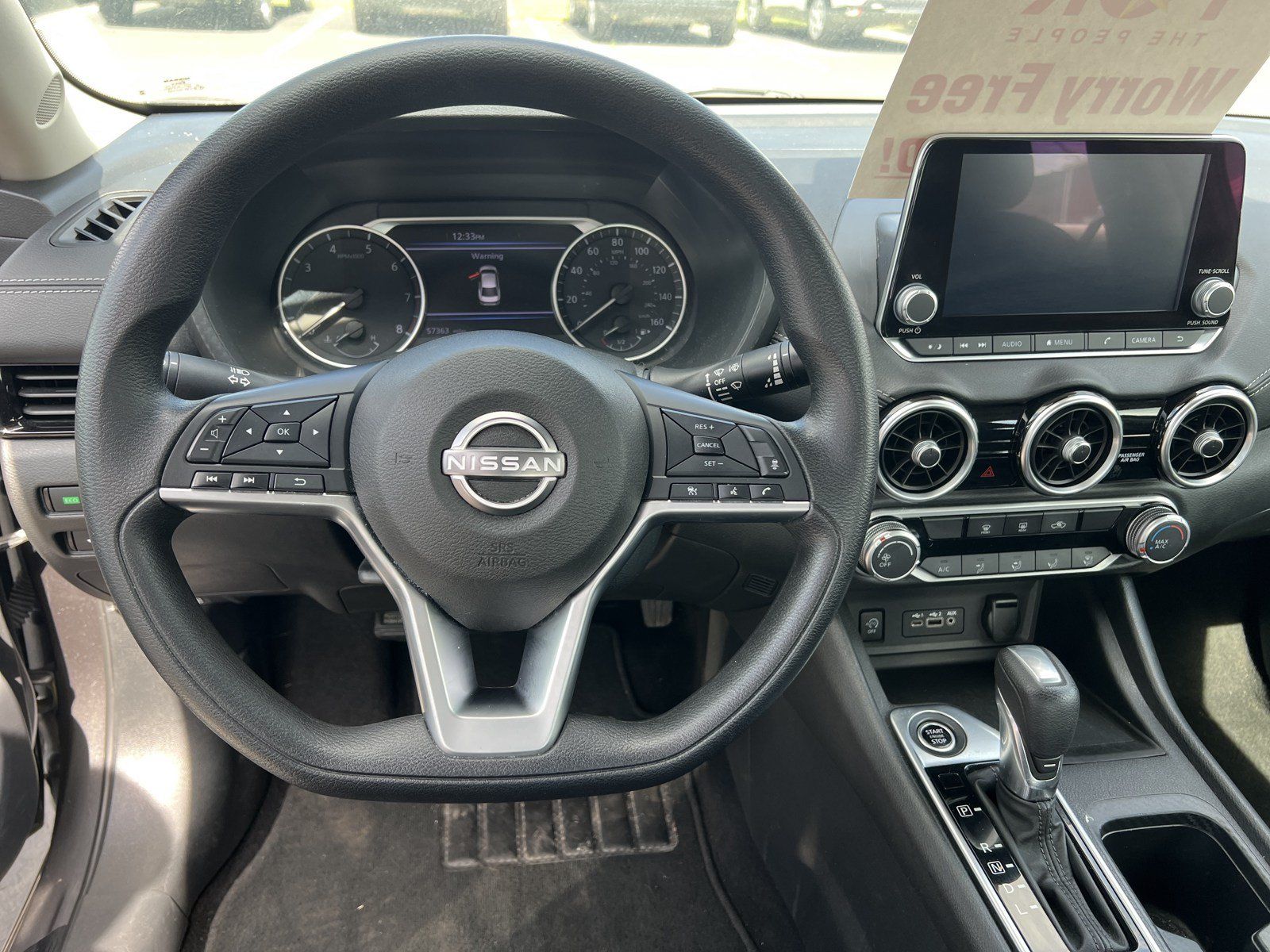 Used 2024 Nissan Sentra SV FWD image 11