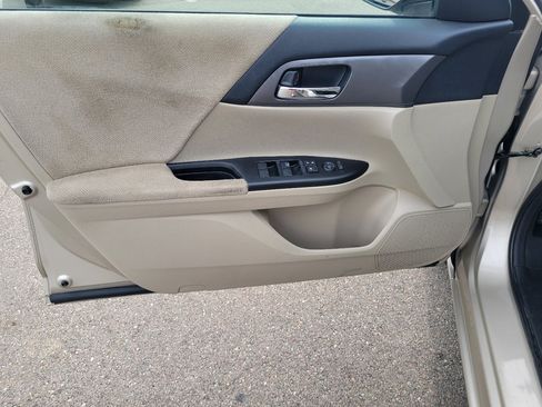 Used 2013 Honda Accord LX image 18