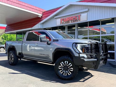 Used 2024 GMC Sierra 3500 Denali Ultimate image 1