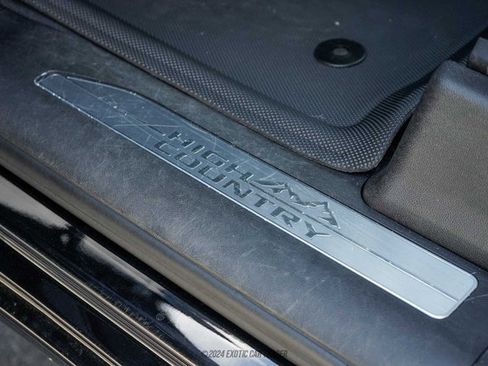 Used 2019 Chevrolet Silverado 1500 High Country w/ Technology Package image 90