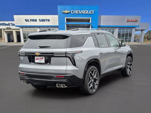 New 2026 Chevrolet Traverse High Country image 8