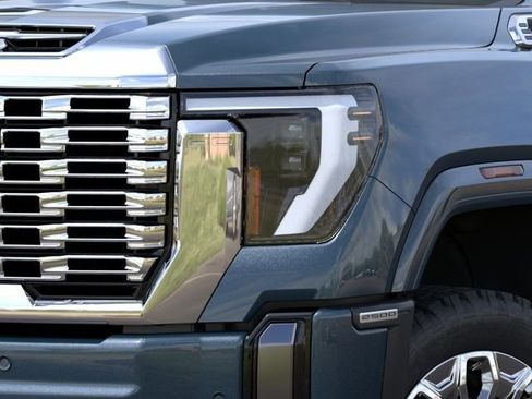 New 2026 GMC Sierra 2500 Denali w/ Denali Reserve Package AWD/4WD image 10