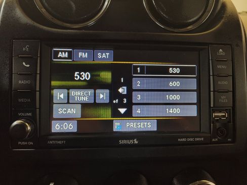 Used 2016 Jeep Patriot High Altitude FWD image 25