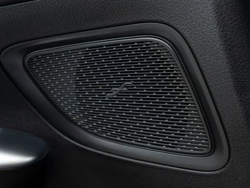 Used 2025 Mercedes-Benz C 300 4MATIC Sedan image 16