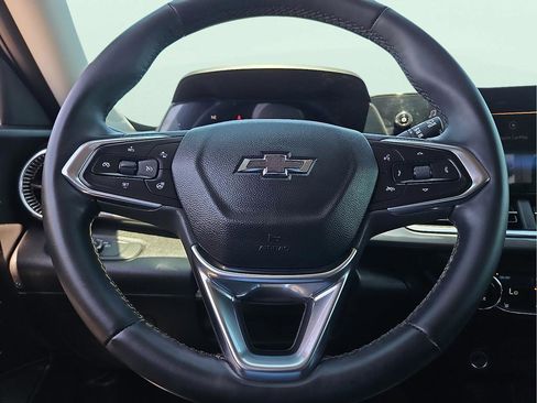 Used 2024 Chevrolet Trax ACTIV w/ Driver Confidence Package FWD image 19