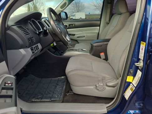 Used 2014 Toyota Tacoma 4x4 Double Cab w/ TRD Sport Package image 19