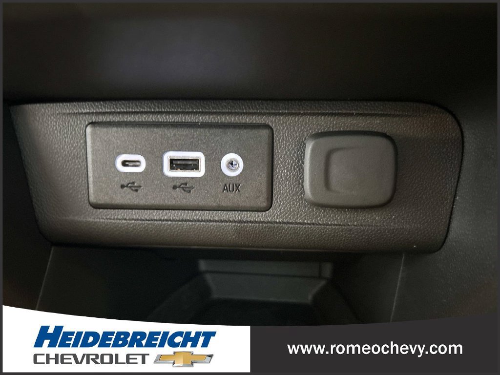 Used 2023 Buick Encore GX Select FWD image 26