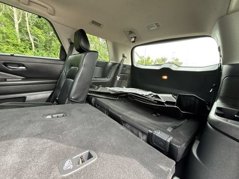 Certified 2023 Nissan Pathfinder SL AWD/4WD image 26
