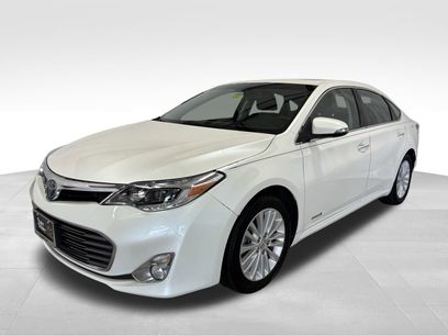 Used 2014 Toyota Avalon Limited w/ Technology Package