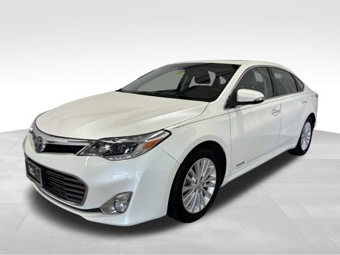 Used 2014 Toyota Avalon Limited w/ Technology Package image 1
