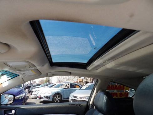 Used 2015 INFINITI Q60 Journey w/ Premium Package image 7