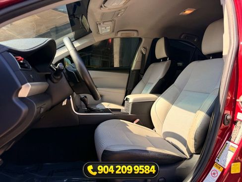 Used 2017 Toyota Camry SE FWD image 21