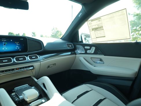 New 2026 Mercedes-Benz GLE 53 AMG 4MATIC Coupe image 25