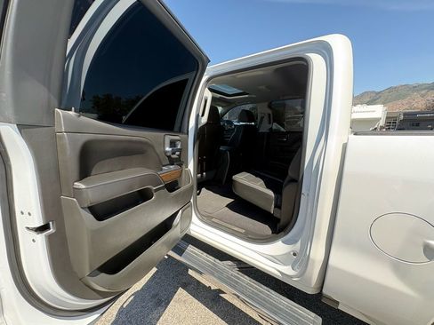 Used 2018 GMC Sierra 1500 Denali w/ Denali Ultimate Package AWD/4WD image 35