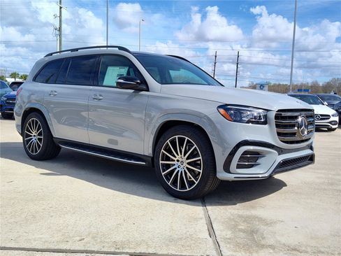 New 2026 Mercedes-Benz GLS 450 4MATIC image 5